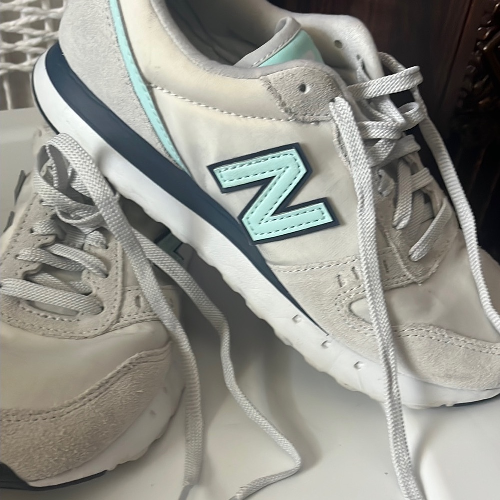 New Balance Cream and Mint Athletic Shoes